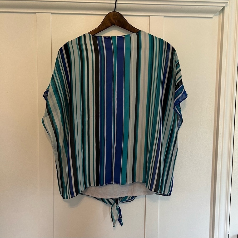 Cleo Women’s Small Blue Striped Summer Blouse Tee - Picture 7 of 8